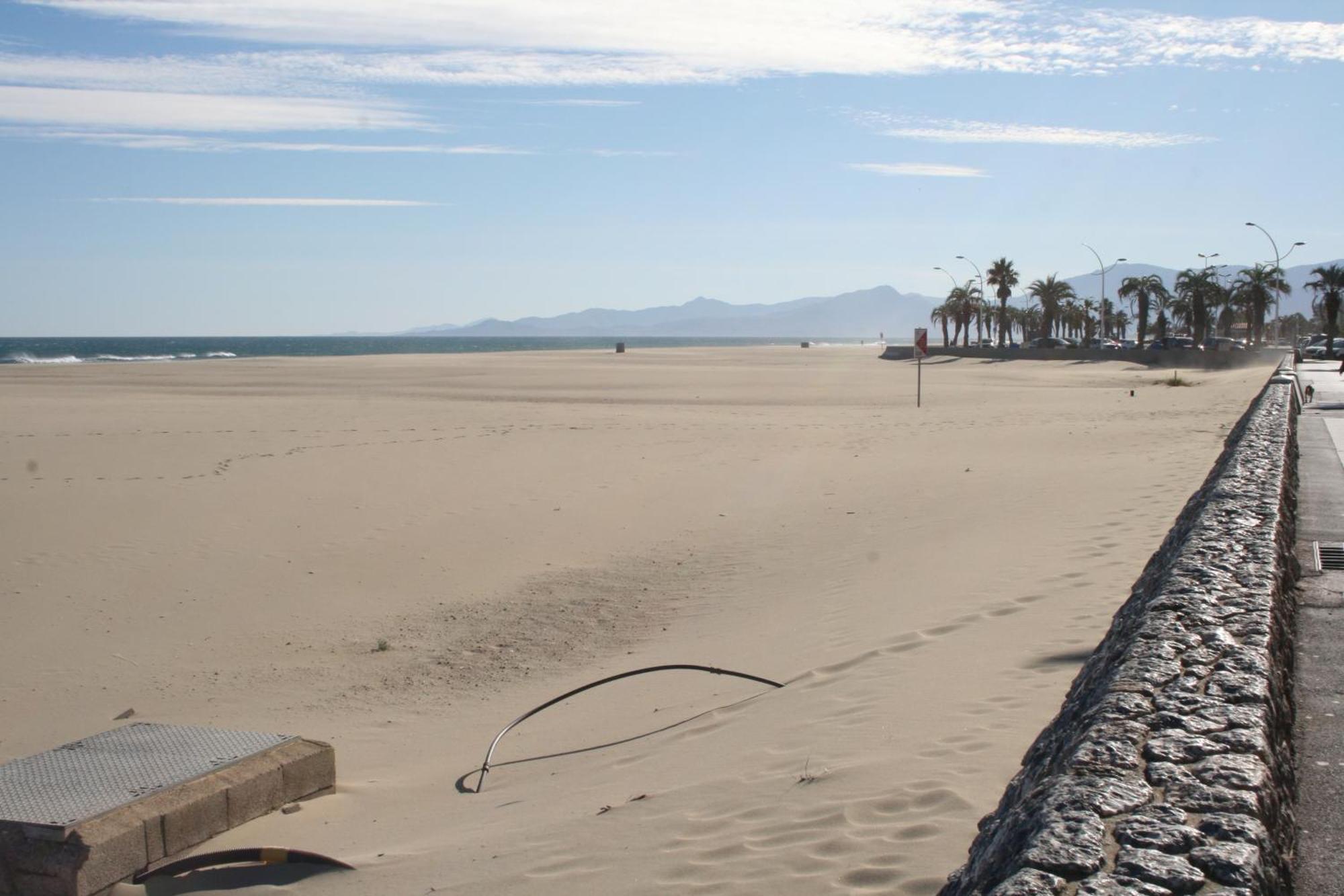 Charmant Studio 20 M De La Plage Canet-en-Roussillon Ngoại thất bức ảnh