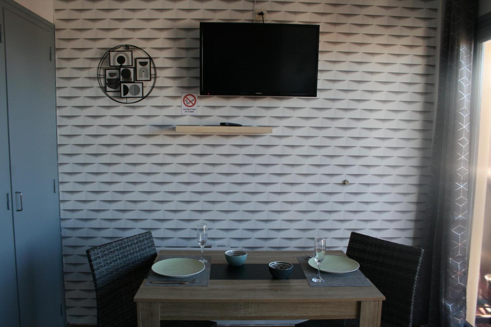 Charmant Studio 20 M De La Plage Canet-en-Roussillon Ngoại thất bức ảnh