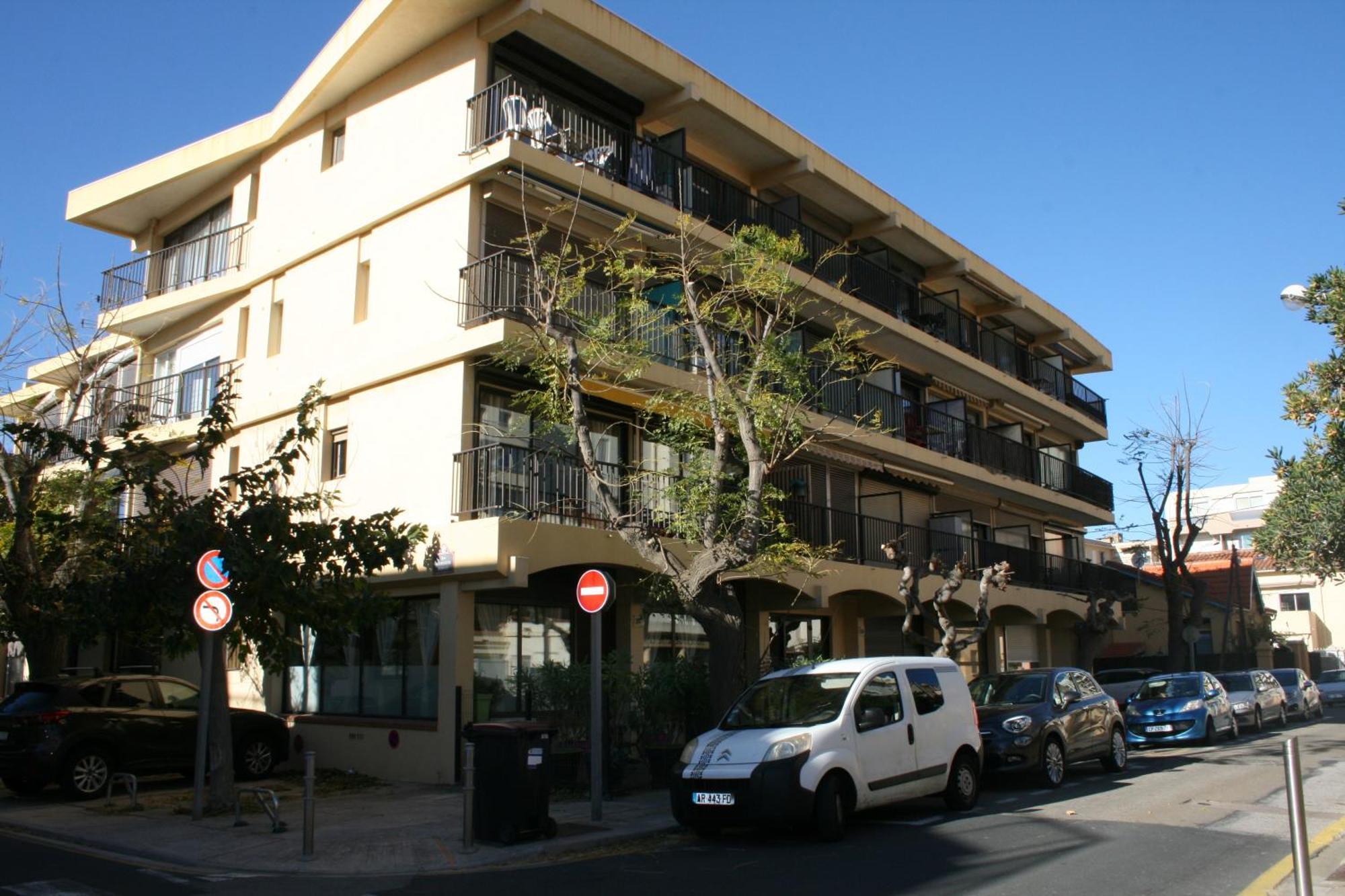 Charmant Studio 20 M De La Plage Canet-en-Roussillon Ngoại thất bức ảnh