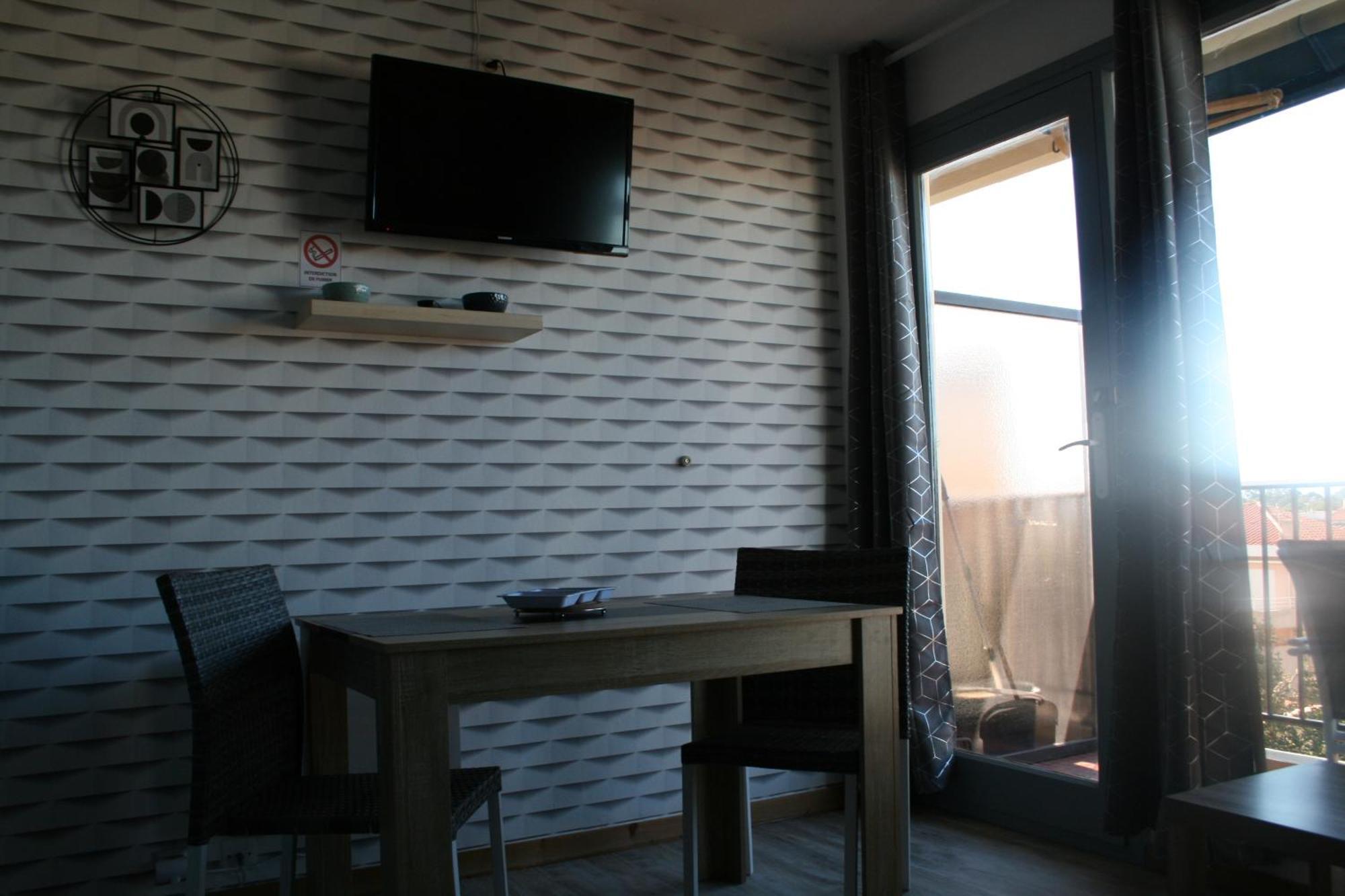 Charmant Studio 20 M De La Plage Canet-en-Roussillon Ngoại thất bức ảnh